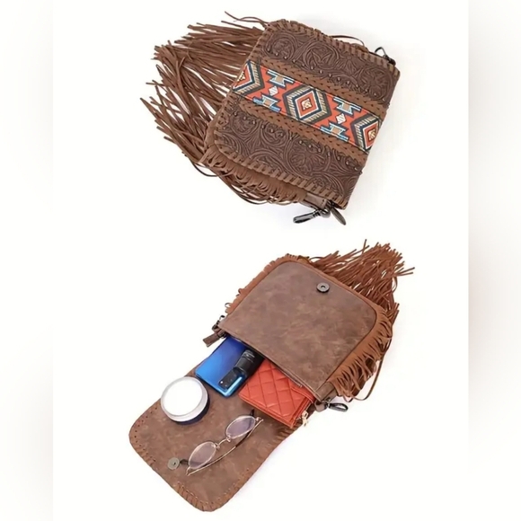 NEW Coastal Cowgirl Western BohoBrown Embroidered Fringe Patchwork Crossbody Bag - Picture 3 of 6